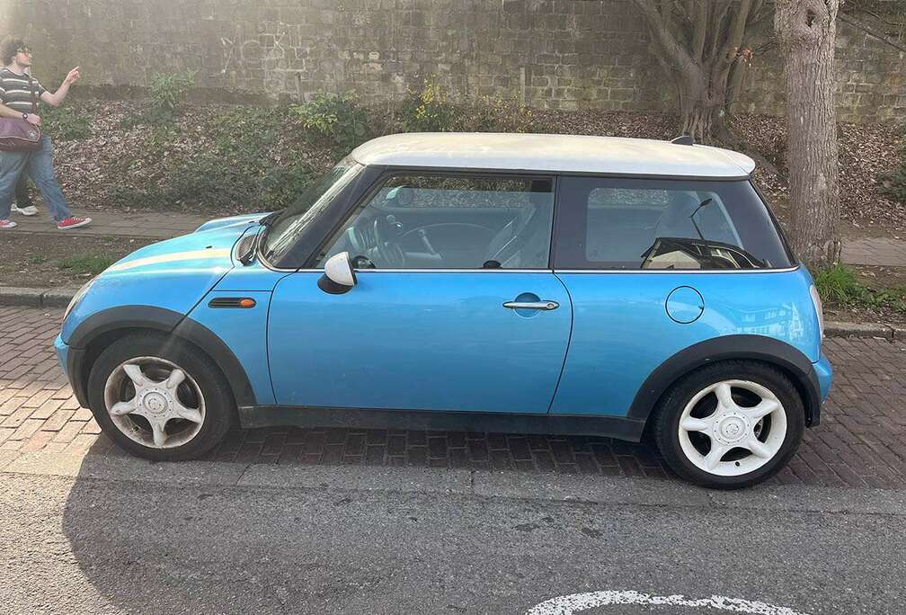 MINI Mini 1.6i 16v Cooper