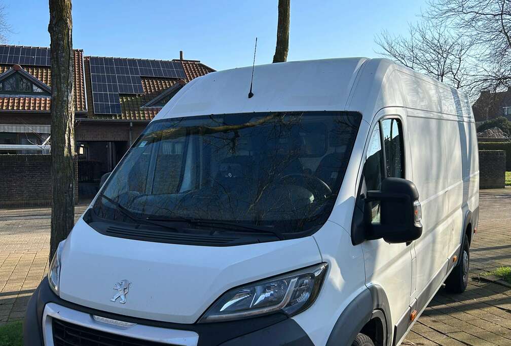 Peugeot 2.0 BlueHDi L4H2 Premium Pack S/S