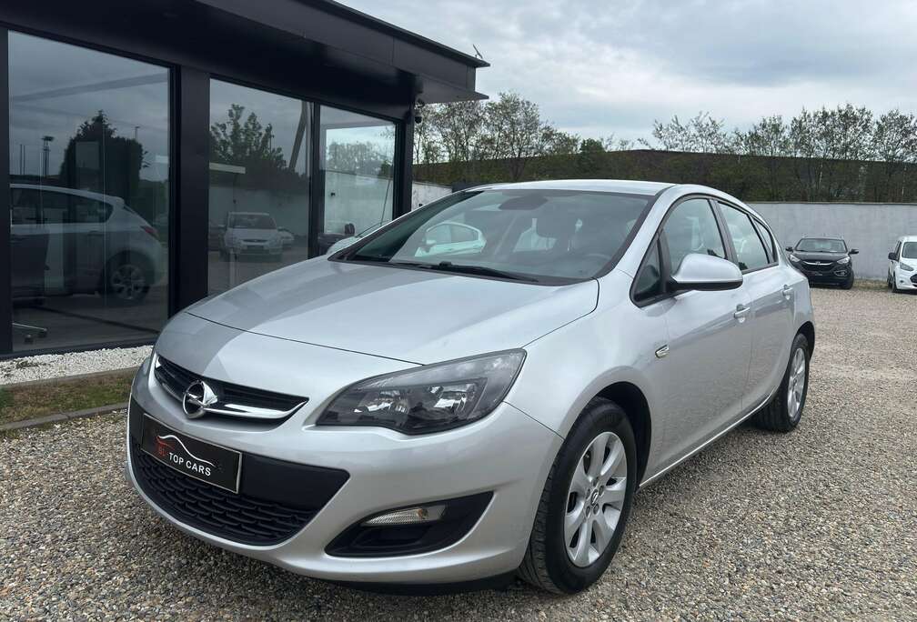 Opel Astra 1.4 Turbo Ultimate Edition