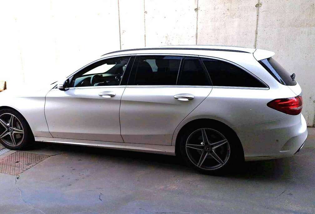 Mercedes-Benz C 220 d T 9G-TRONIC AMG Line + Trekhaak