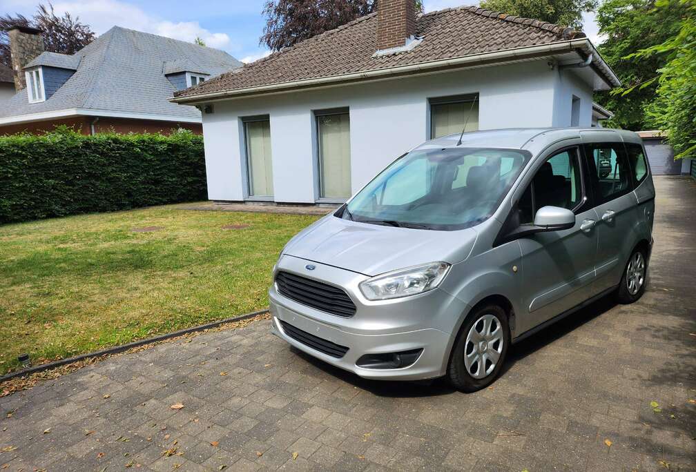 Ford Tourneo Courier 1.5 TDCi Ambiente***89.048 Km***1ste eigenaar***