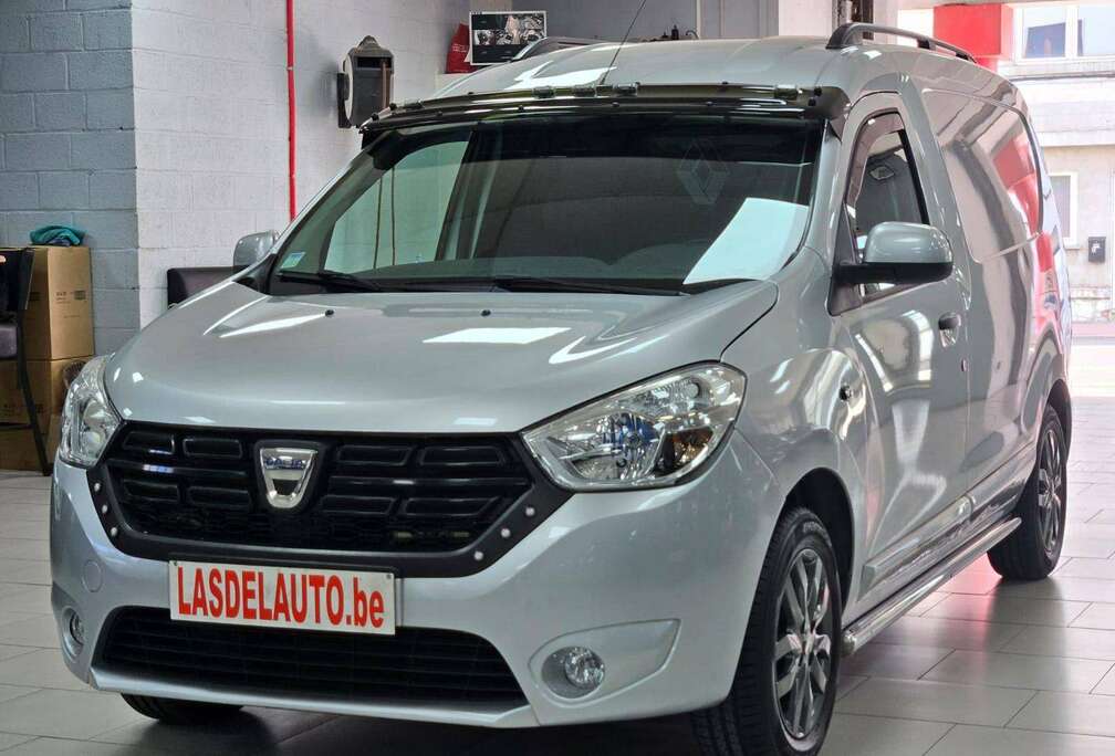 Dacia 1.6i SCe Work Edition (EU6.2) Clim Gps Bluetooth Attache Remorque Sensors