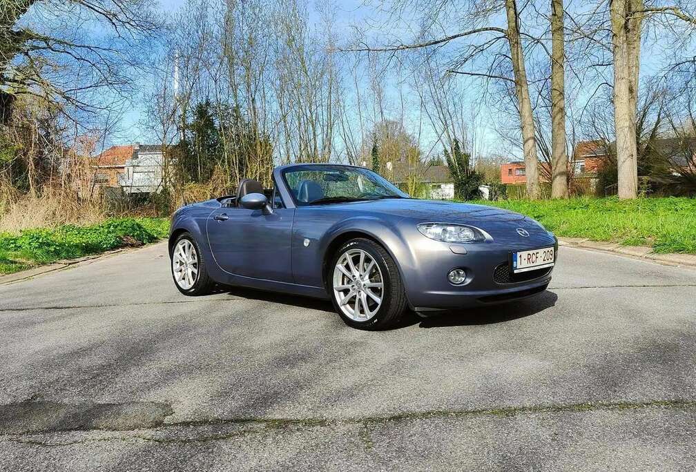 Mazda MX-5 1.8 MZR Roadster Coupe Niseko