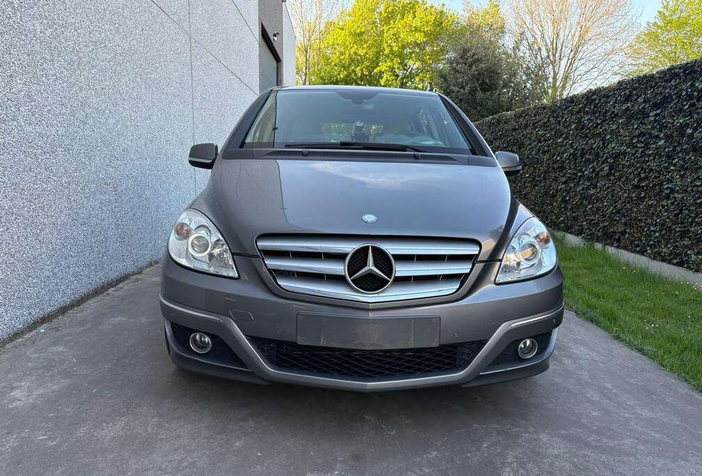 Mercedes-Benz B 160