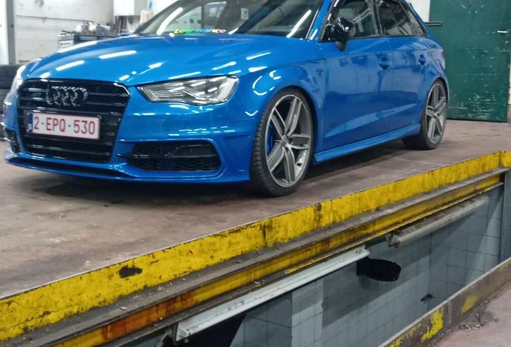 Audi Sportback 1.6 TDi Ambition S line tronic