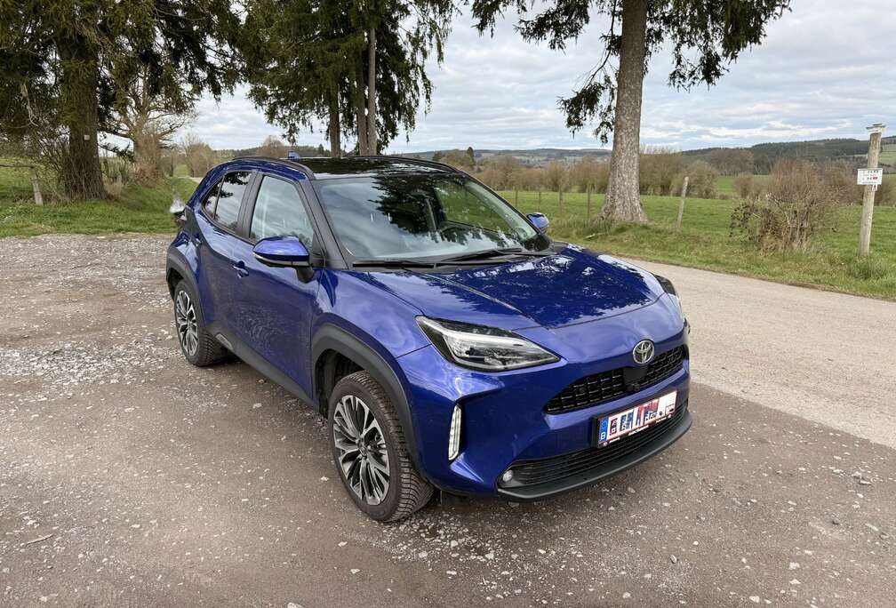 Toyota Hybrid 1.5 VVT-i Elegant