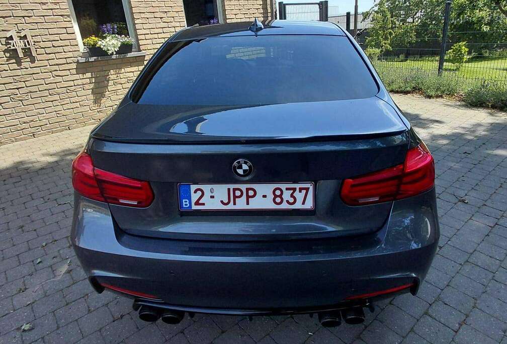 BMW 318i M-Paket accélération manuel