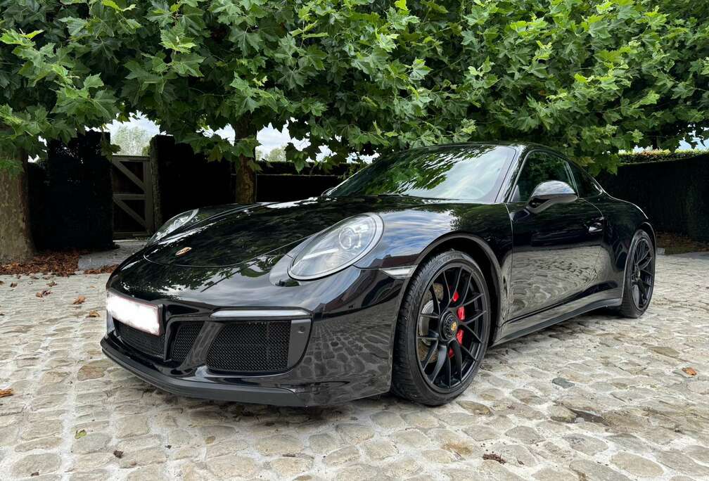 Porsche Carrera 4 GTS PDK