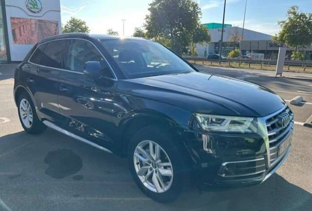 Audi Q5 50 TFSI e quattro S tronic sport