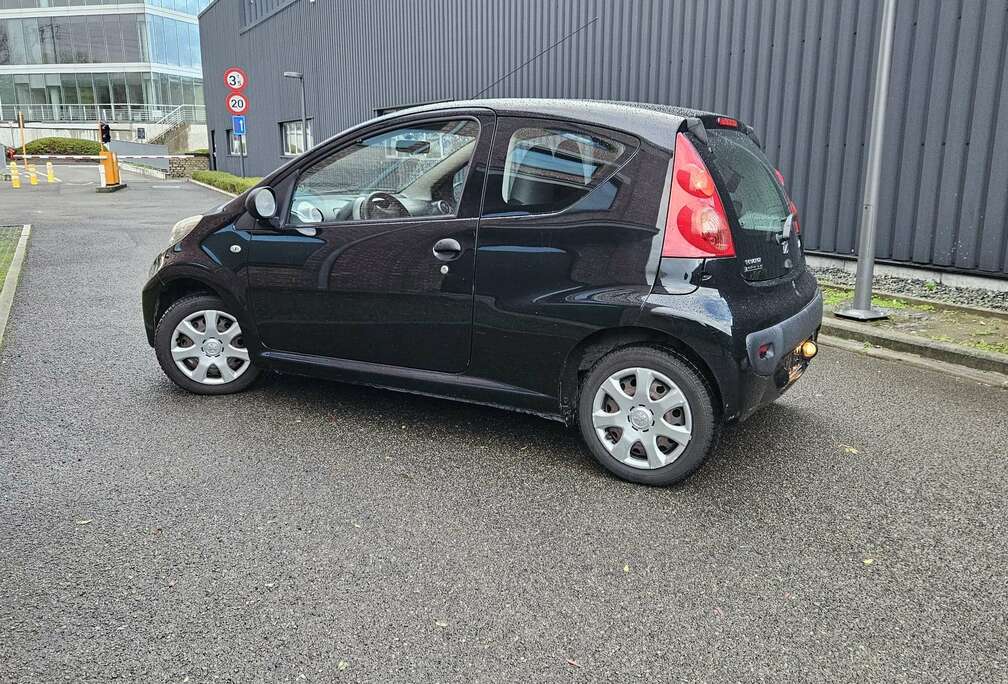 Peugeot 1.0i Urban Move