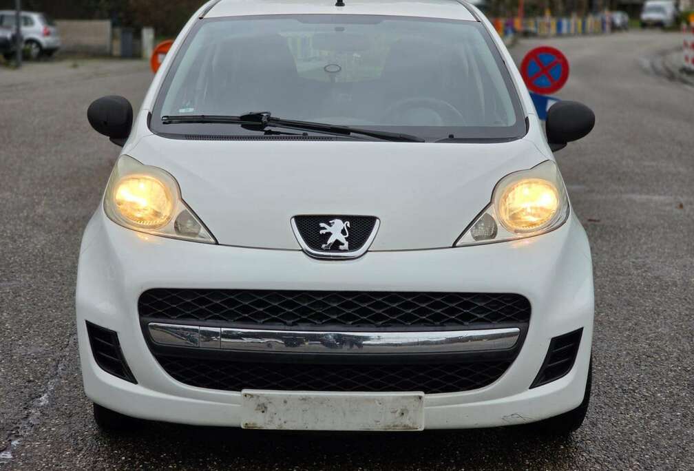 Peugeot 1.0i verkocht met blanco keuring
