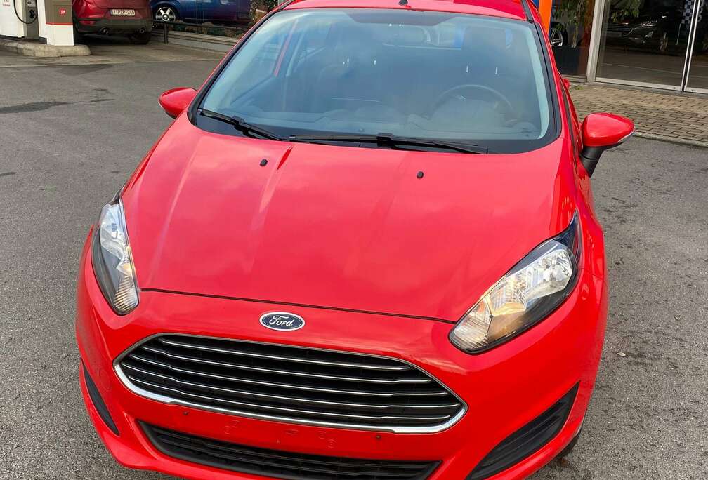 Ford 1.0i Trend  \