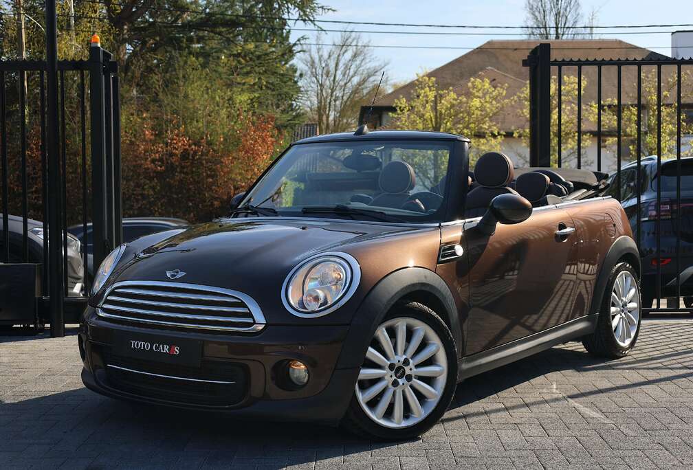MINI 1.6 D Cooper  Navi  Cruise  Leder  Start-Stop  Stoel-Verwarming  Airco