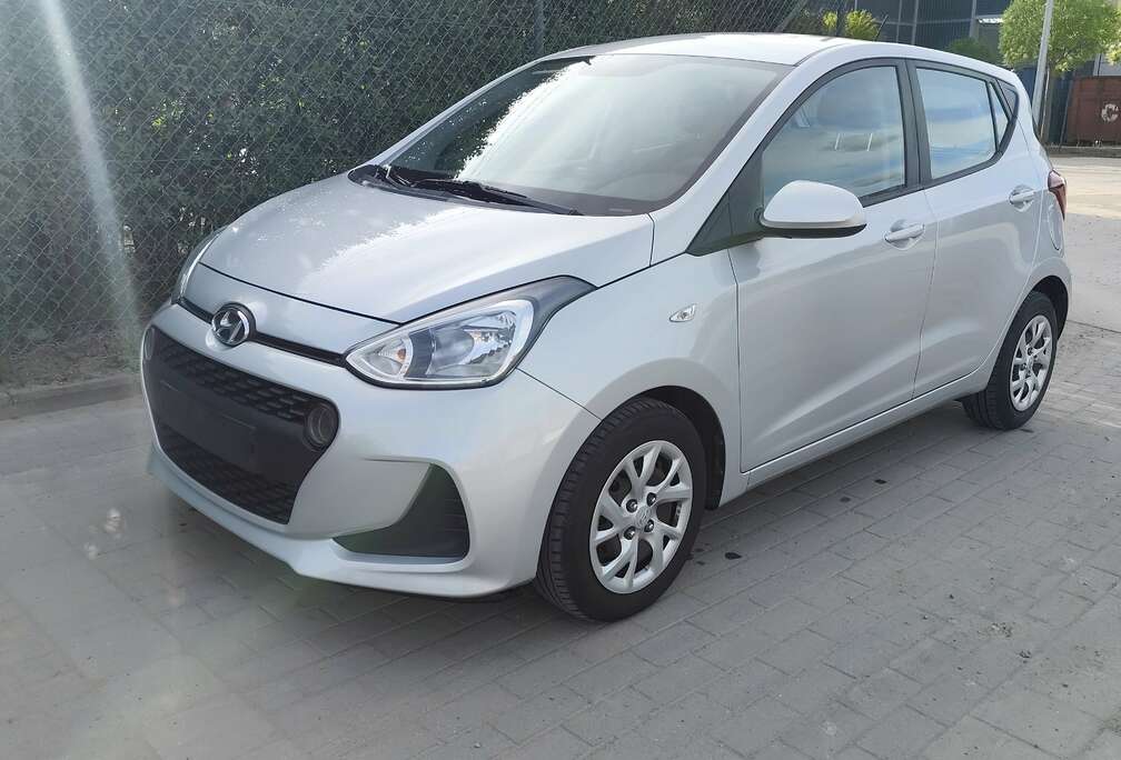 Hyundai 1.0i