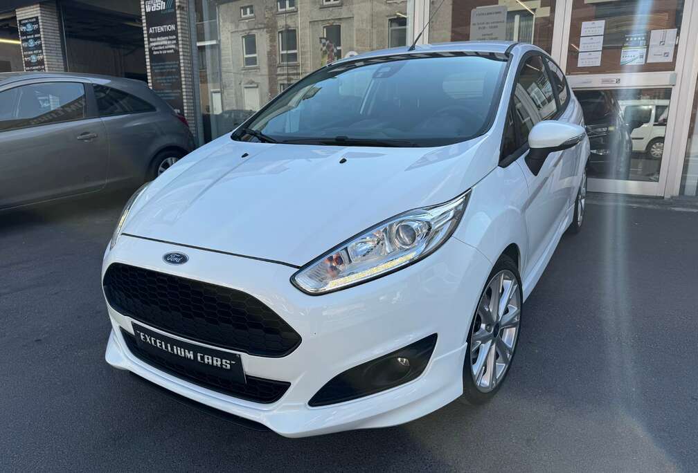 Ford 1.5 TDCi Edition St  Led Jante Gps Radar De recule Regulateur de vitesses Carnet Euro6B Tres Propre