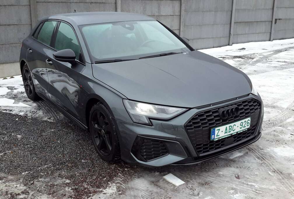 Audi 30tfsi S-TRONIC advanced