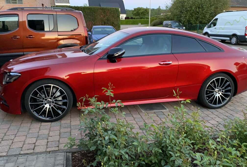 Mercedes-Benz E 220 d Coupe 9G-TRONIC AMG Line