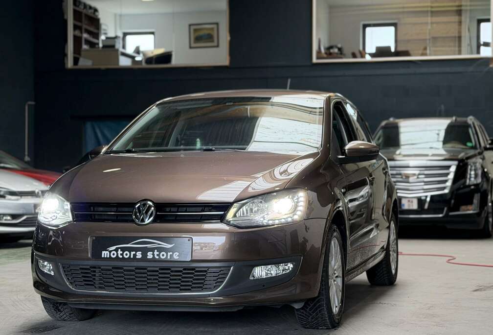 Volkswagen Polo 1.2i LIFE///XENON /