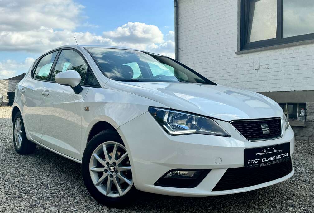 SEAT 1.0i Ultima - CARPLAY - CAPTEURS ARRIERE - NAVI - BLUETOOTH - CARNET COMPLET - PRETE A IMMATRICULER