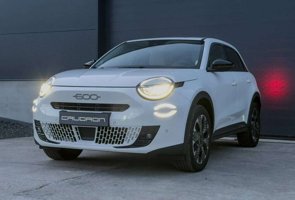 Fiat 1.2 Hybrid ‘La Prima’ 2025 – FULL OPTION Automatisch / 110 pk / 2025