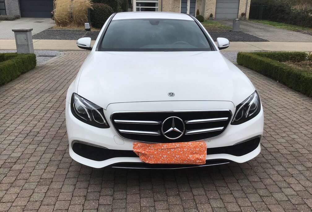 Mercedes-Benz E 200 MHE