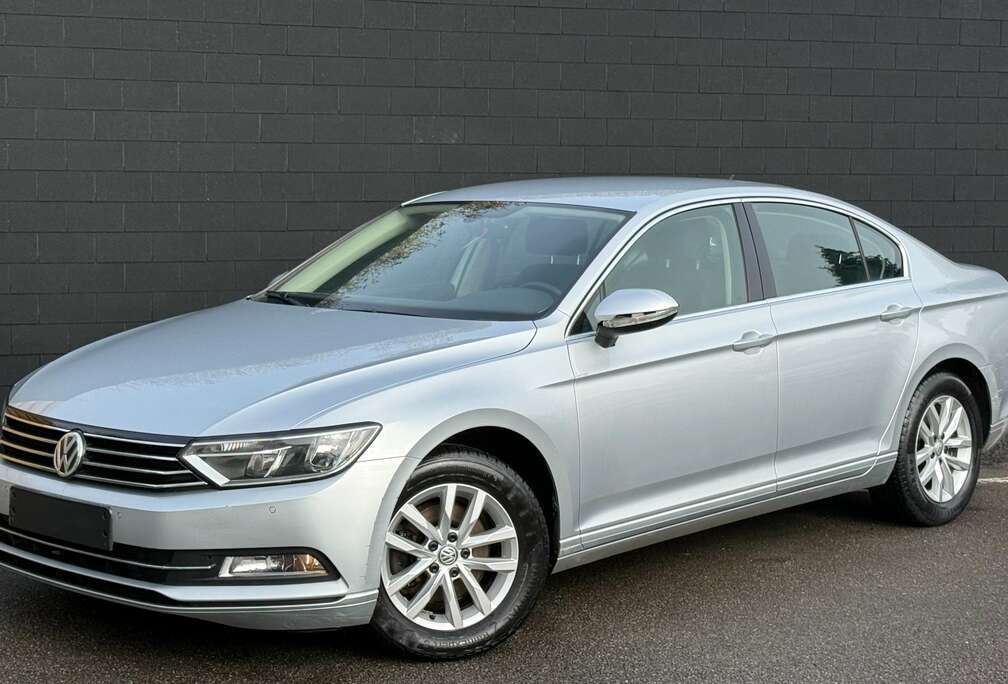 Volkswagen 1.6 TDi+NAVI+AIRCO+JANTES+EURO 6B+PRIX A EMPORTER