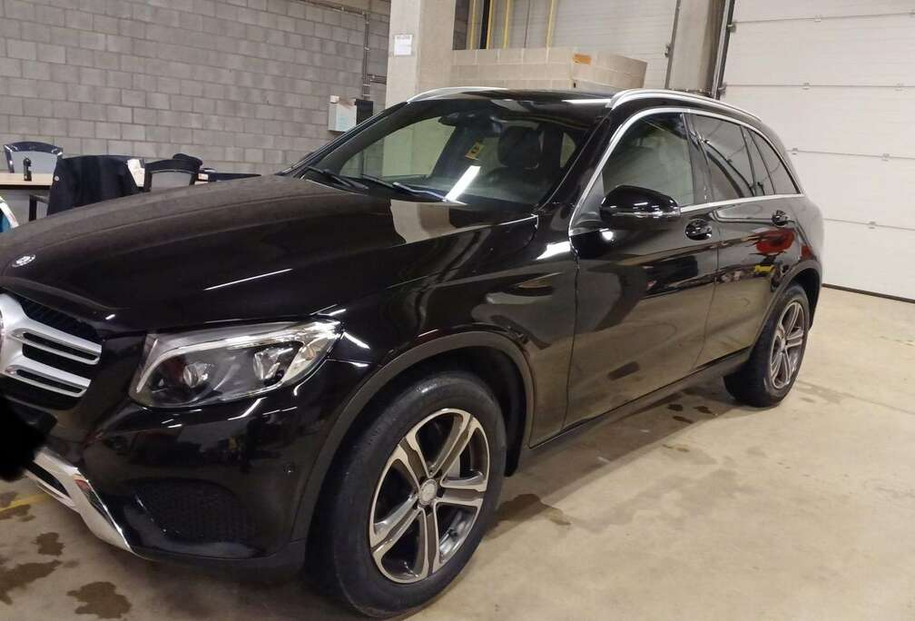 Mercedes-Benz GLC 220 d 4Matic 9G-TRONIC