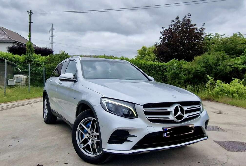 Mercedes-Benz e 4-Matic PHEV