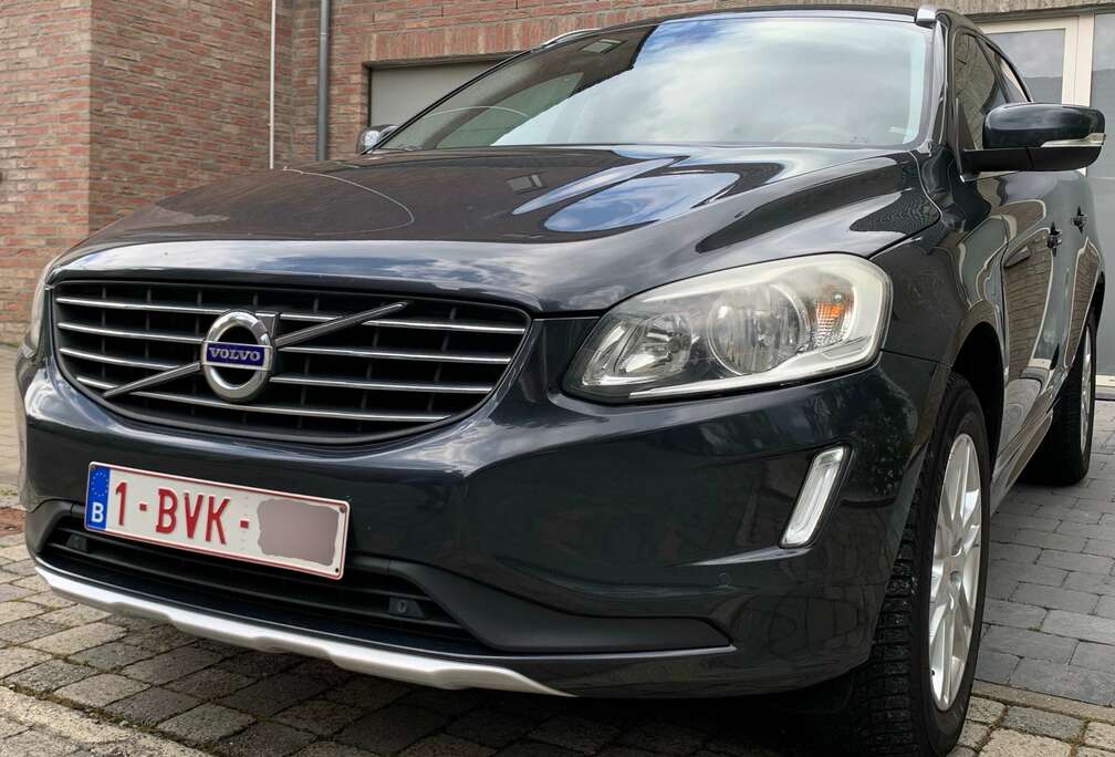 Volvo 2.0 D3 136CV / FACELIFT / GPS / CUIR / CAMERA / ANGLES MORT / ATTACHE REMORQUE