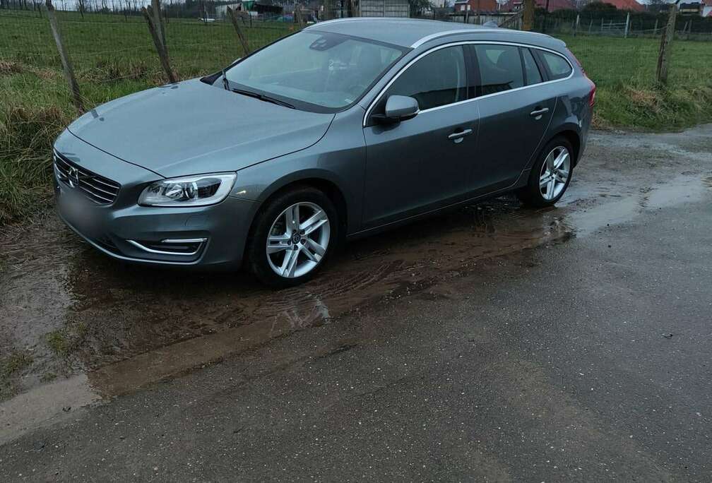 Volvo V60 D4 Momentum