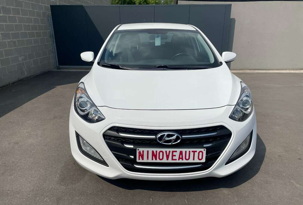 Hyundai 1.6d CRDi GO ISG*ST/SP AIRCO BLUETH USB EU6b