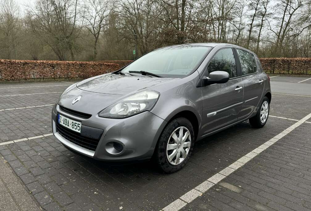 Renault Clio 1.2i avec Airco