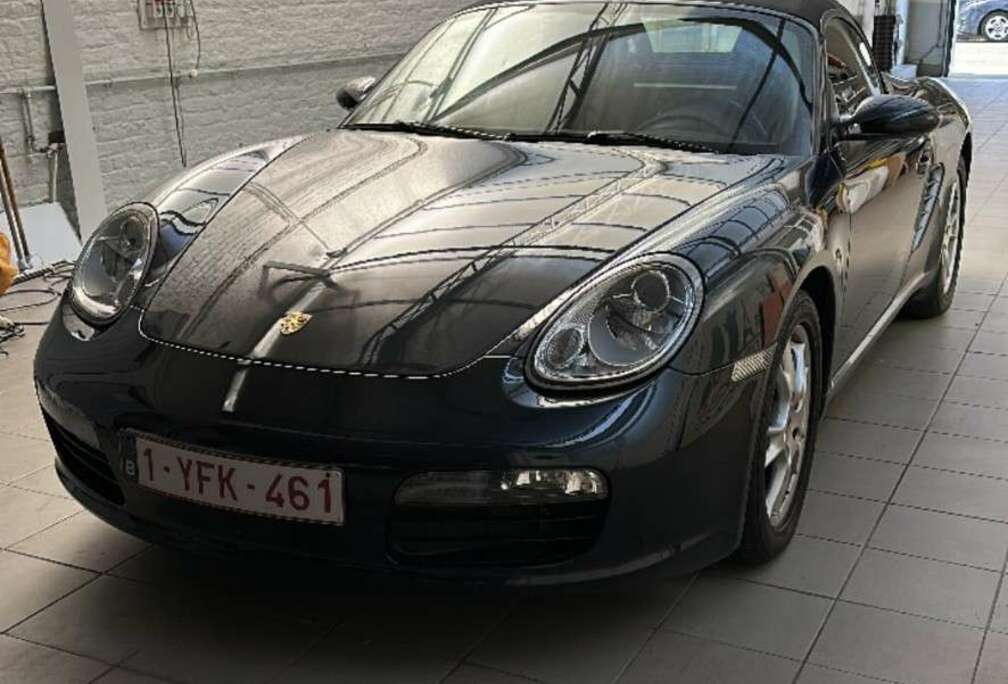 Porsche 2.7i Tiptronic S