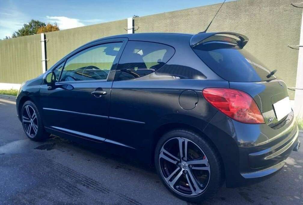 Peugeot 1.6i 16v Sporty