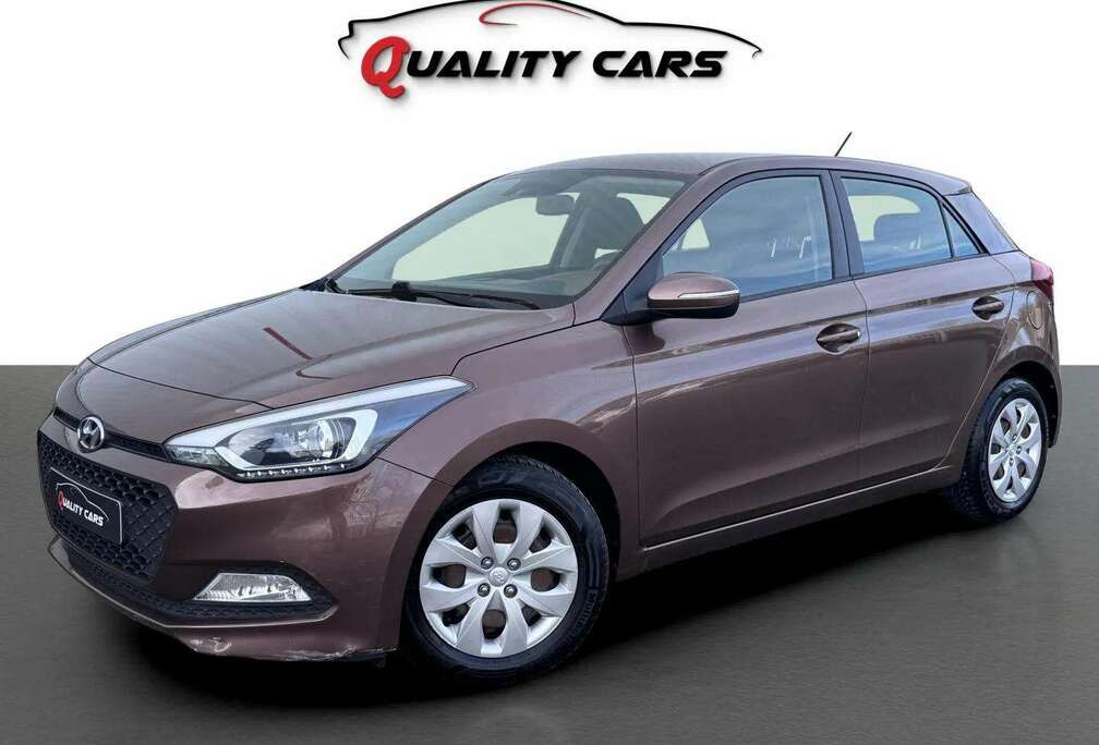 Hyundai 1.2i  107.000 KM  CarPlay  PDC  Garantie