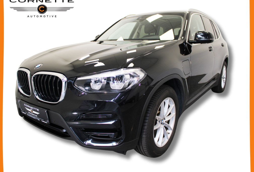 BMW xDrive30e PHEV Corporate Trekhaak Navi Carplay