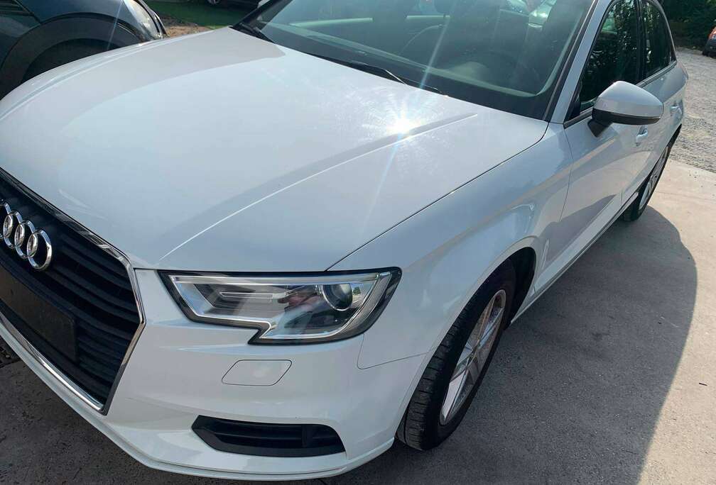 Audi A3 30 TFSI (EU6d-TEMP)