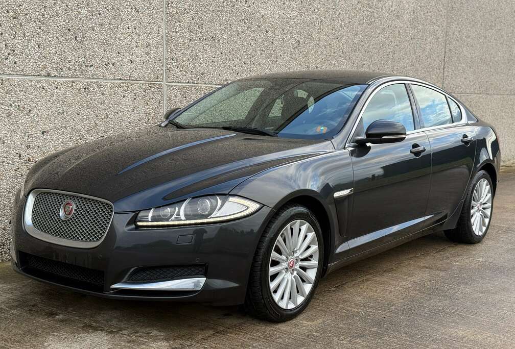 Jaguar XF 2.2 D Business Edition