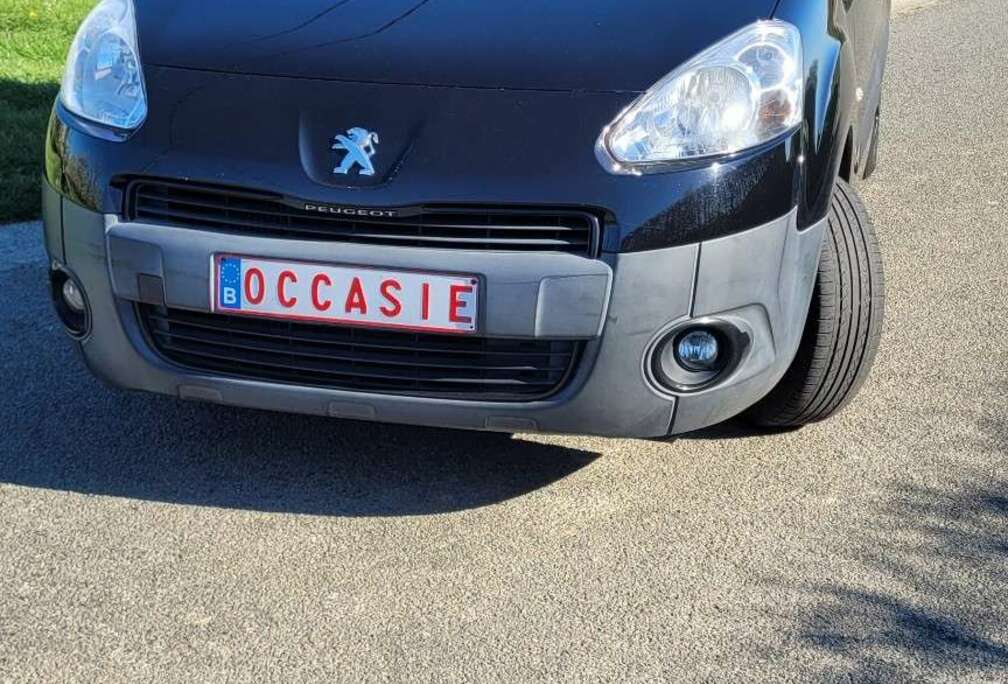 Peugeot 1.6 HDi L1H1 Pack CD Airco 120 FAP