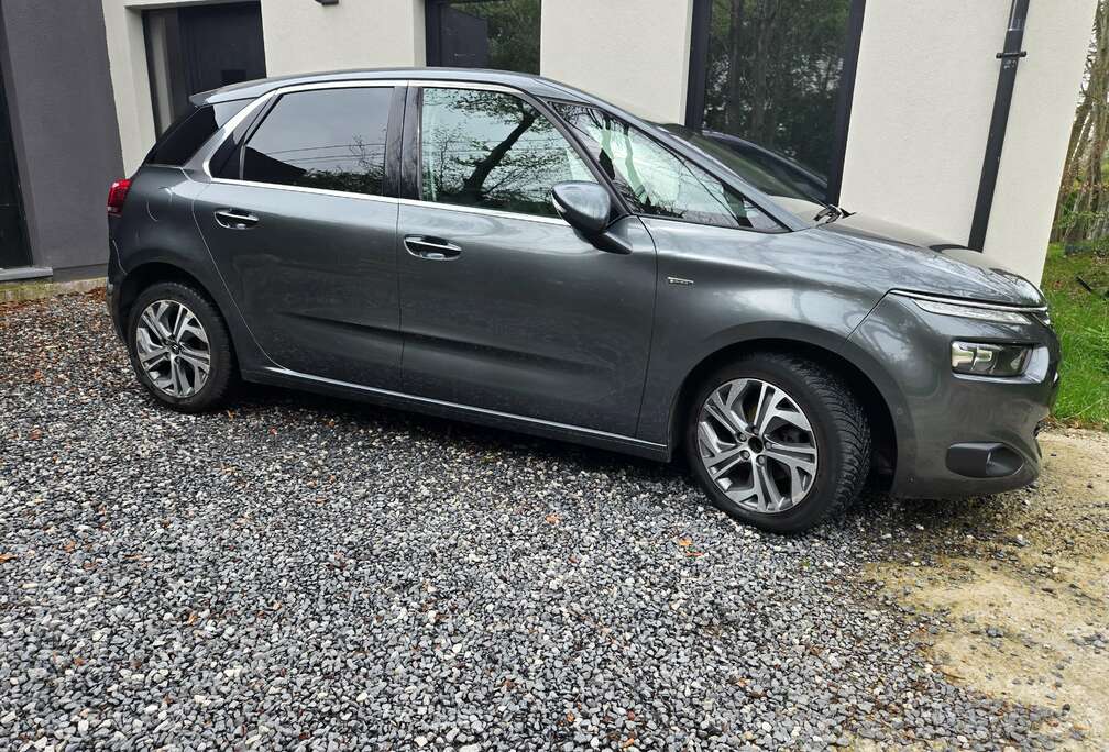 Citroen C4 Picasso 1.6 e-HDi EXCLUSIVE