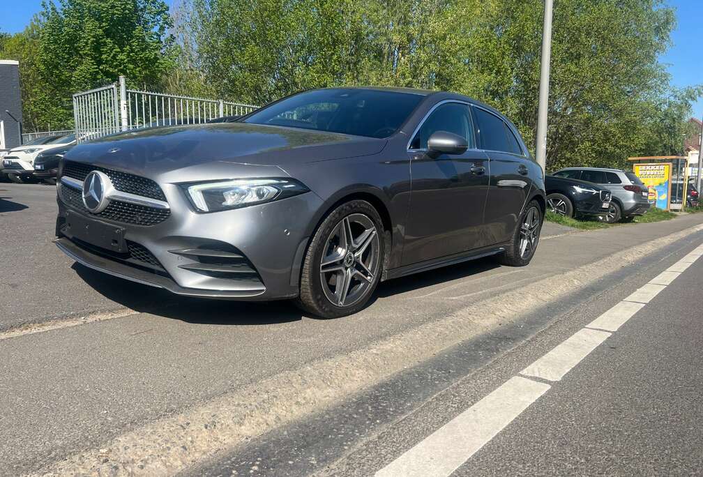 Mercedes-Benz AMG Line } 2035 FULL 1er PROPRIO CRÉDIT 100% GARANTIE COMME NEUVE