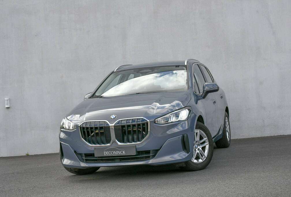 BMW Active Tourer 218iA *CAMERA*WIDESCREEN*CARPLAY*LED*