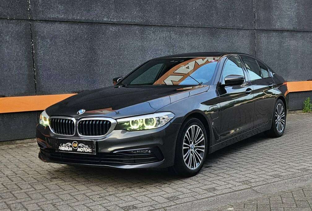 BMW e SPORTLINE /PANO/CAMERA/LEDER/BI XENON/NAFI PROFF/COM ACCES.**1 EIGENAAR