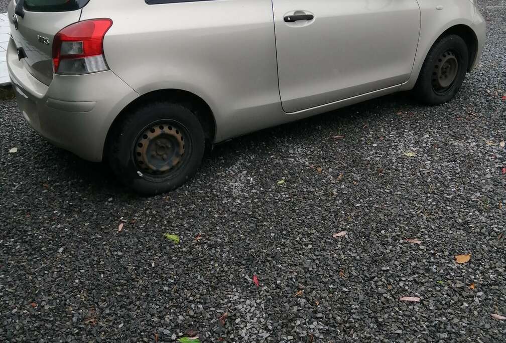 Toyota 1.0i VVT-i London