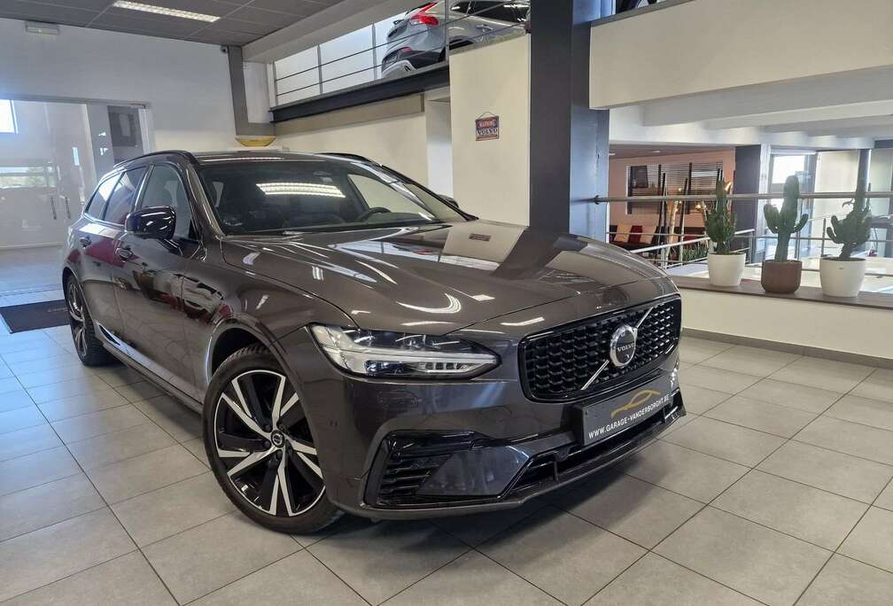 Volvo PLUS DARK T6 PHEV FULL OPTION