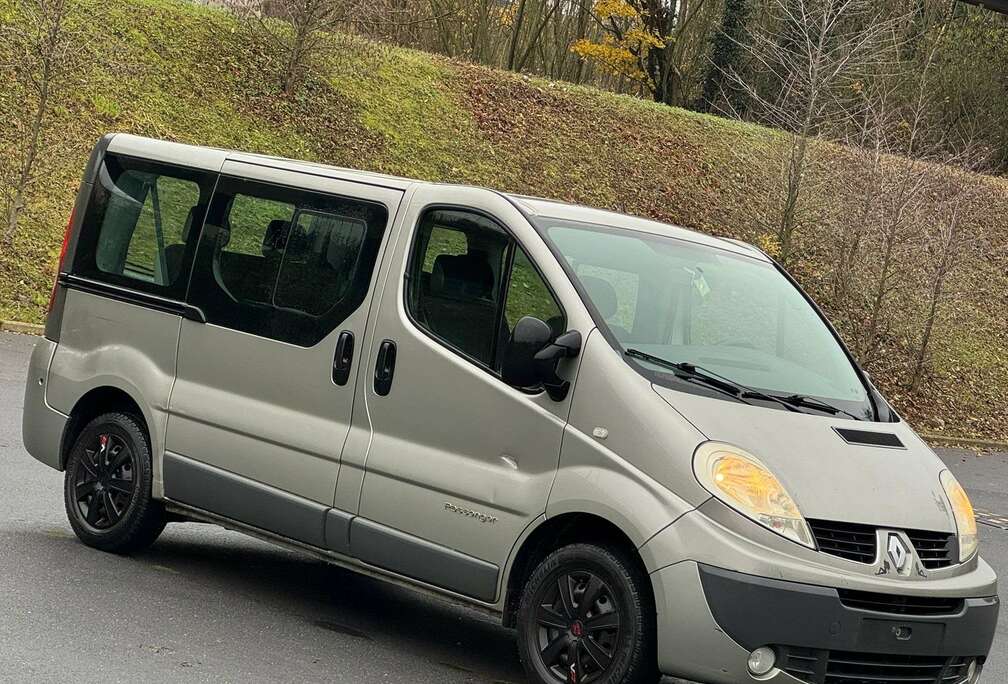 Renault Trafic Passenger 2.0 dCi L1H1 Authentique