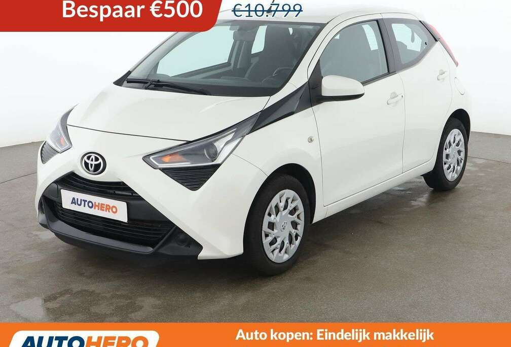 Toyota 1.0-VVT-i X-Play