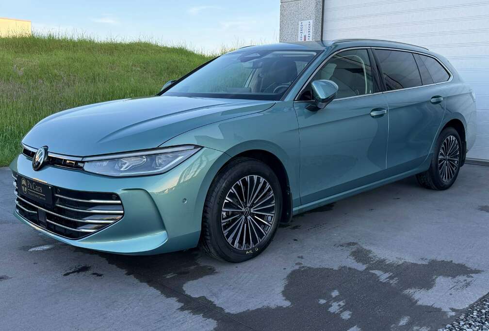 Volkswagen 2.0 TDi SCR Elegance **12/2024**Harmann**Têtehaute**Siègesmassants**...*