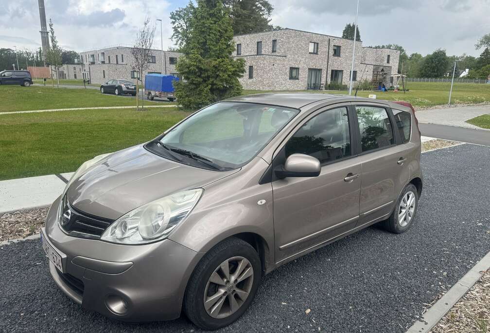 Nissan 1.6 Automatik tekna