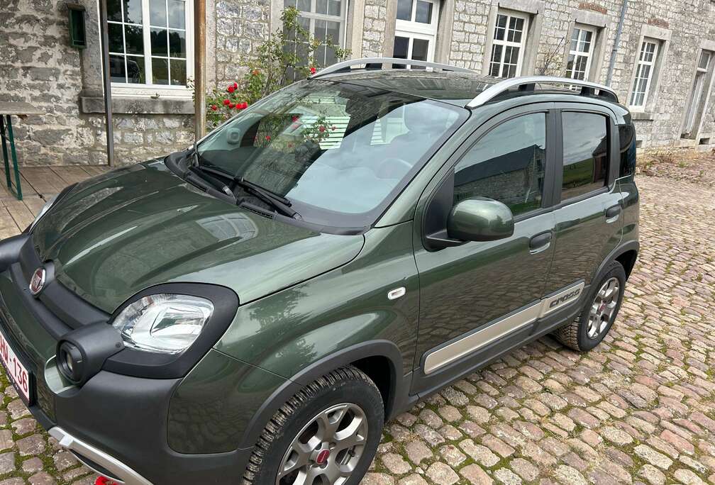 Fiat Panda Cross 0.9 T TwinAir 4x4 New Waze (EU6d-TEMP)